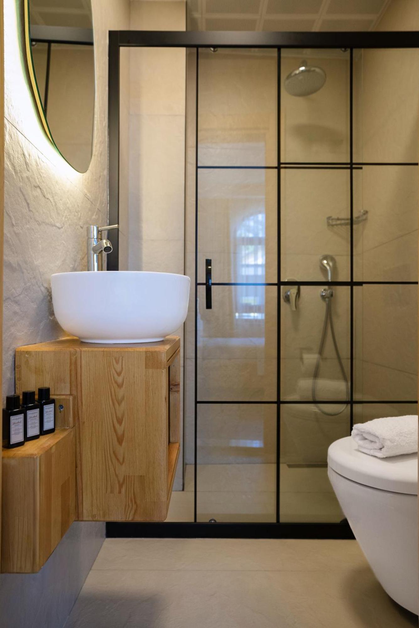 Audo Local Hotel Анталия Екстериор снимка