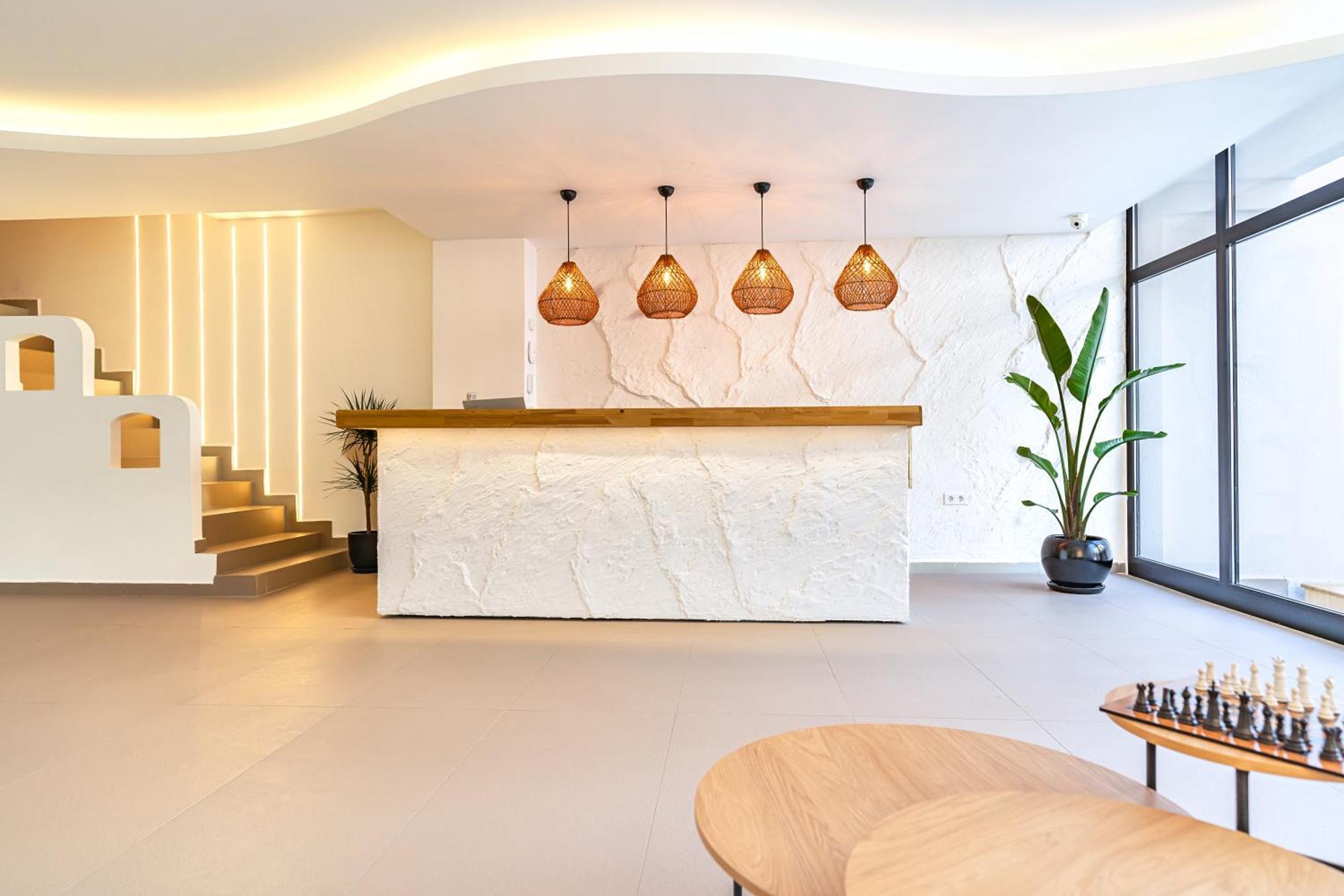 Audo Local Hotel Анталия Екстериор снимка