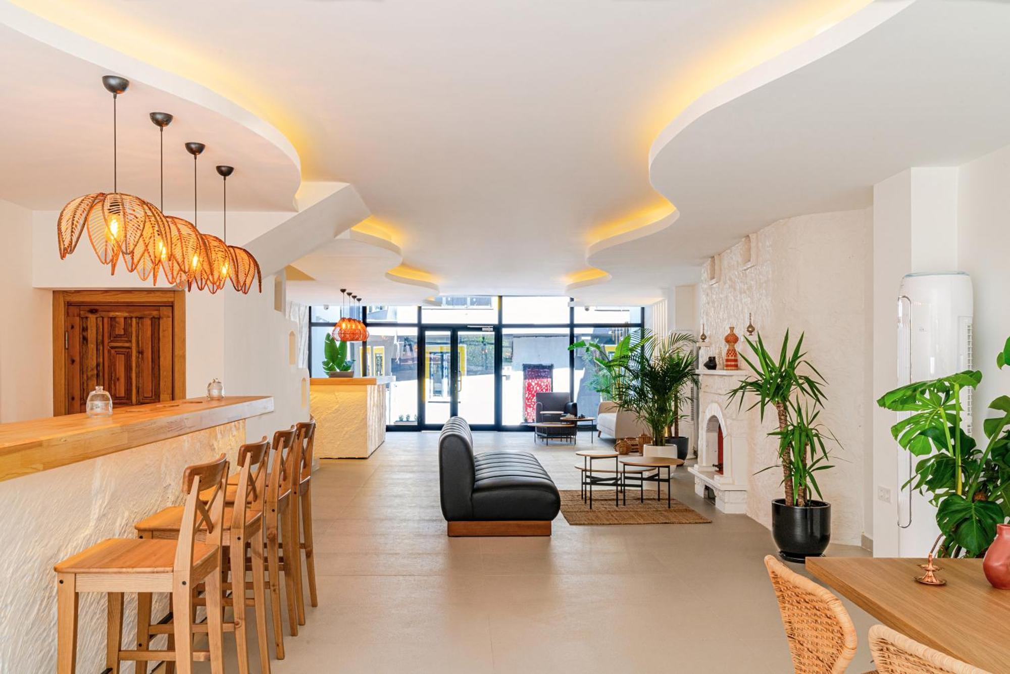 Audo Local Hotel Анталия Екстериор снимка