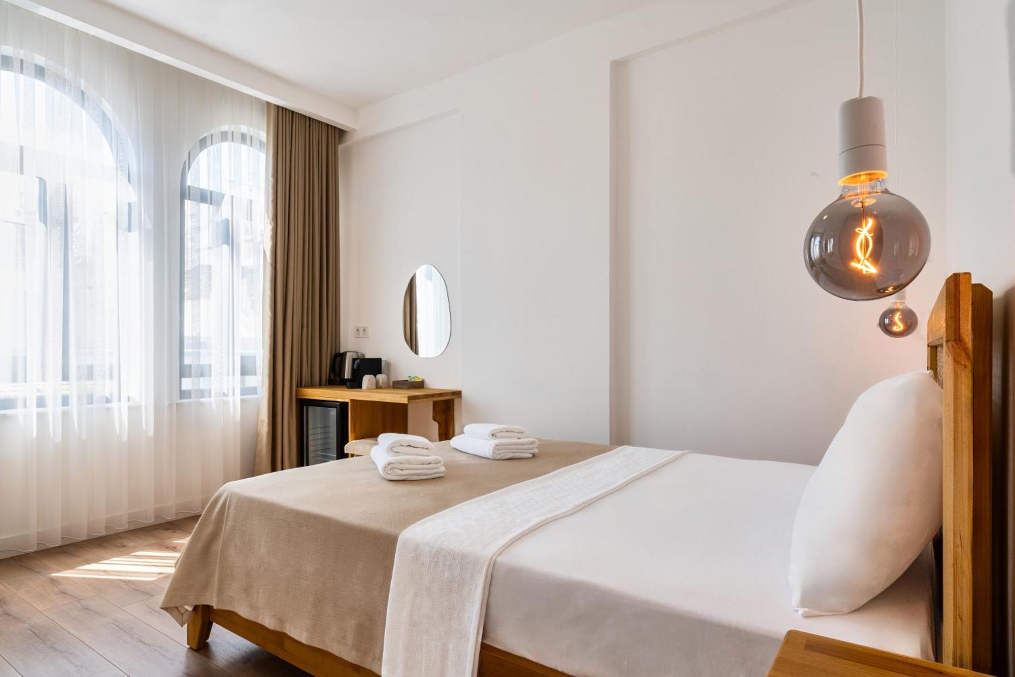 Audo Local Hotel Анталия Екстериор снимка